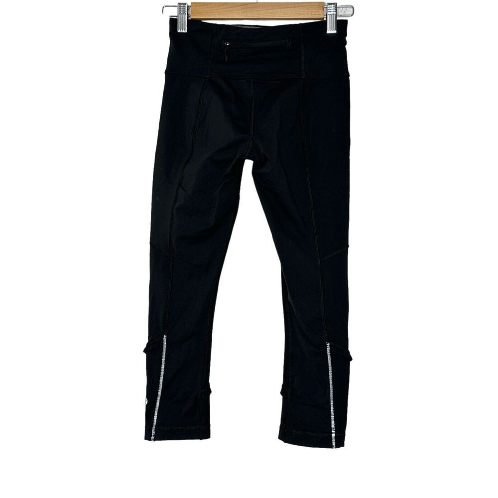 Lululemon Leggings Women's Run‎ Inspire Crop Black Size 4 Inseam 21"